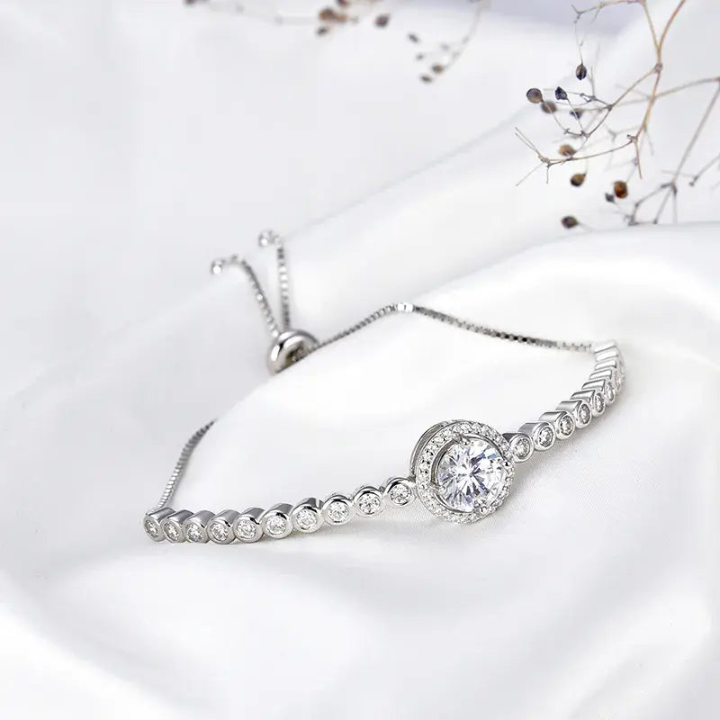 Angelic Round Bracelet by Silphina