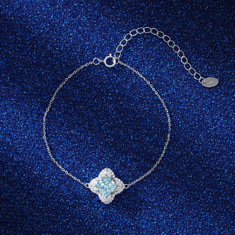 Blue Stone Bracelet by Silphina
