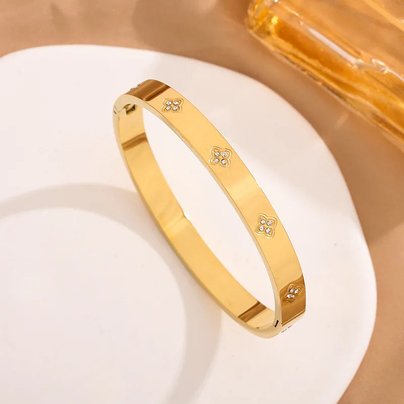 Bangle #63 by Silphina