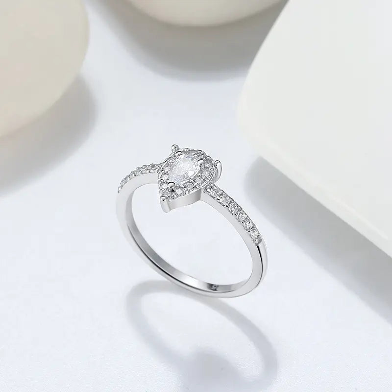 Pear Shape Diamond Ring