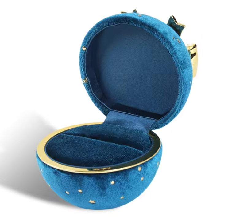 Round Christmas Ring/Earring Box